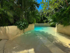 Luxury Studio-private individual pool-IIK C409 By Sandy Powerful